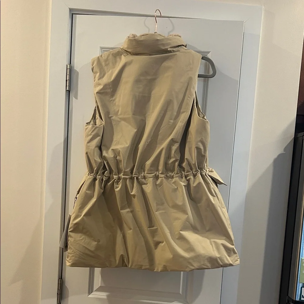 Lululemon Athletica Beige Puffer Vest - Picture 5 of 8